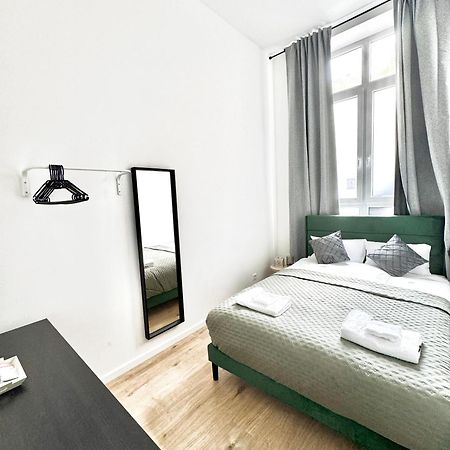 Heaven Homes - Privatzimmer Mit Bad Im Herzen Von Duesseldorf Esterno foto