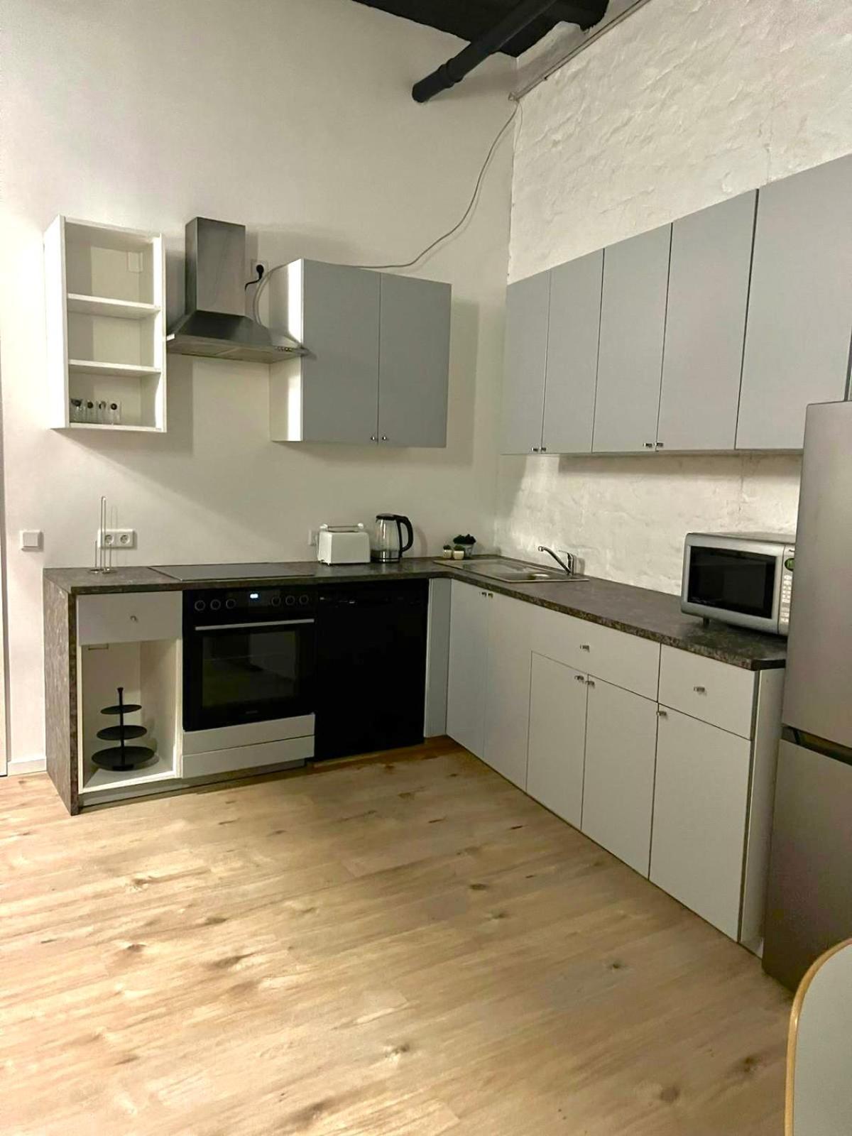 Heaven Homes - Privatzimmer Mit Bad Im Herzen Von Duesseldorf Esterno foto